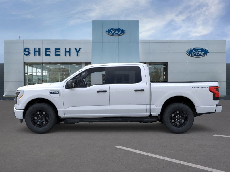 2025 Ford F-150 Lightning XLT photo 5