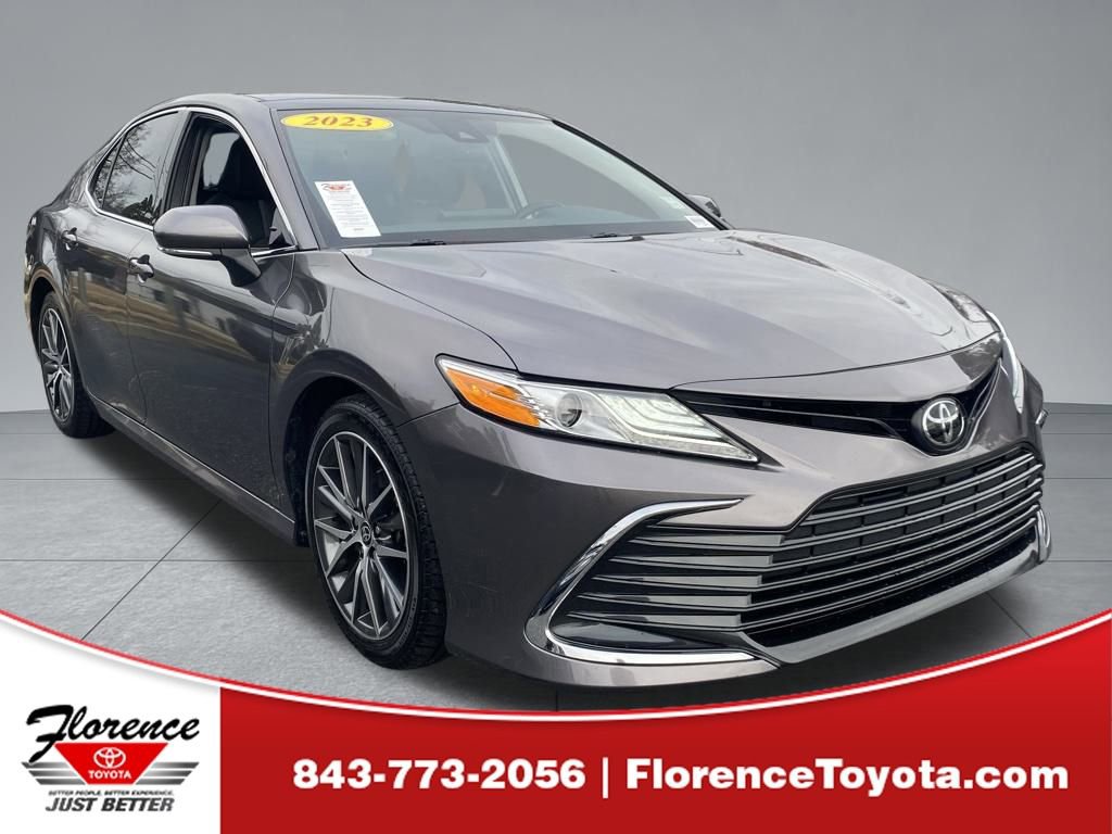 2023 Toyota Camry XLE's photo