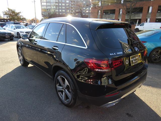 2022 Mercedes Benz GLC 300 4MATIC photo 2