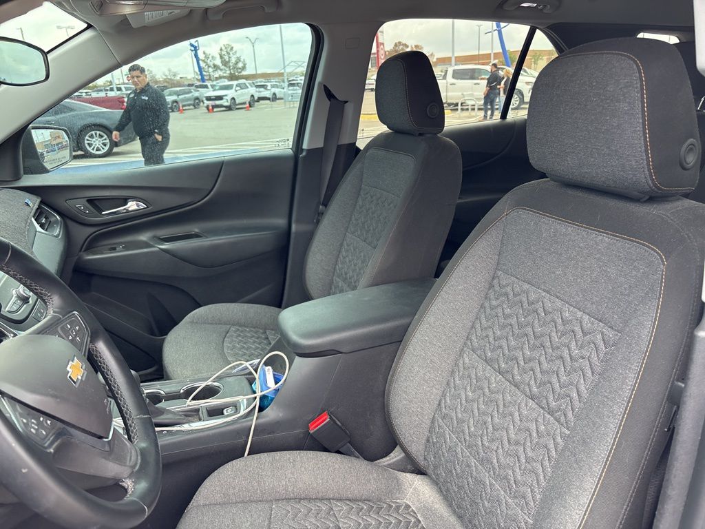 2024 Chevrolet Equinox LT photo 22