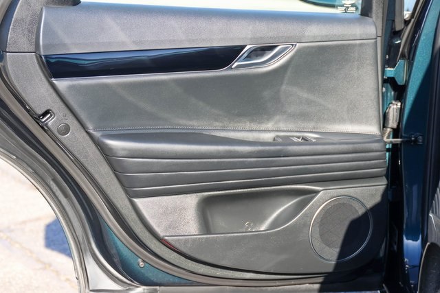 2024 Genesis G80 2.5T photo 12