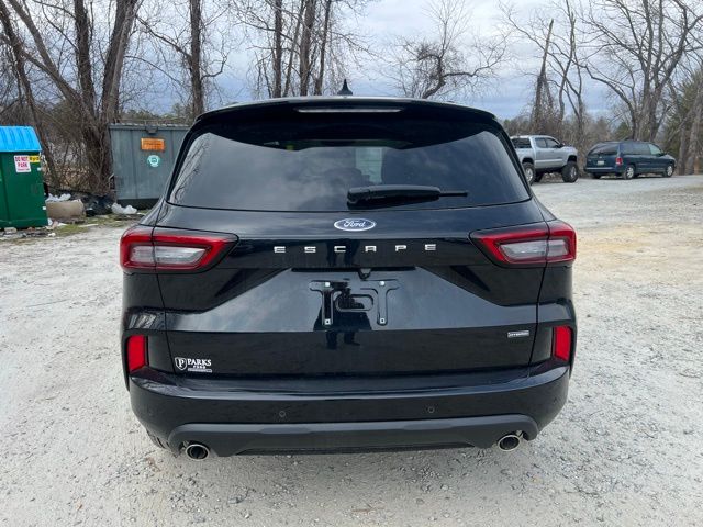 2024 Ford Escape ST-Line photo 4