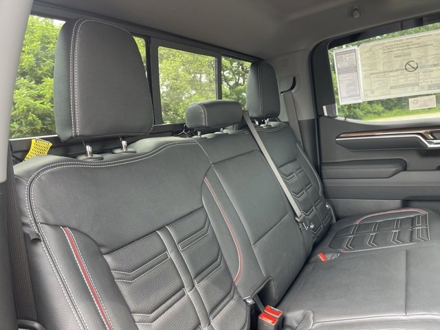 2025 Chevrolet Silverado 1500 RST photo 10
