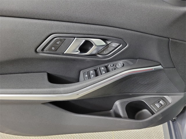 2025 Bmw 330i xDrive photo 18