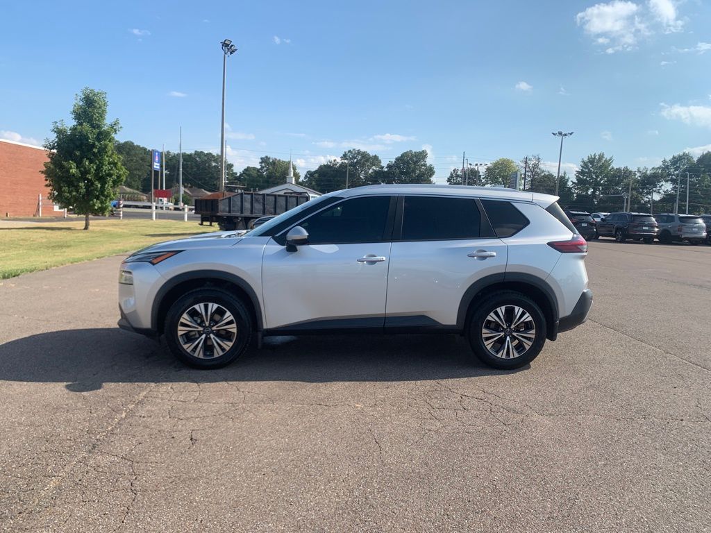 2023 Nissan Rogue SV photo 4