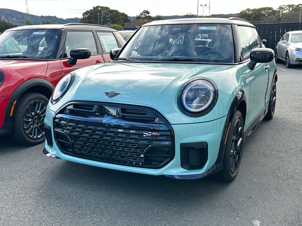 2026 MINI Hardtop 2 Door S's photo