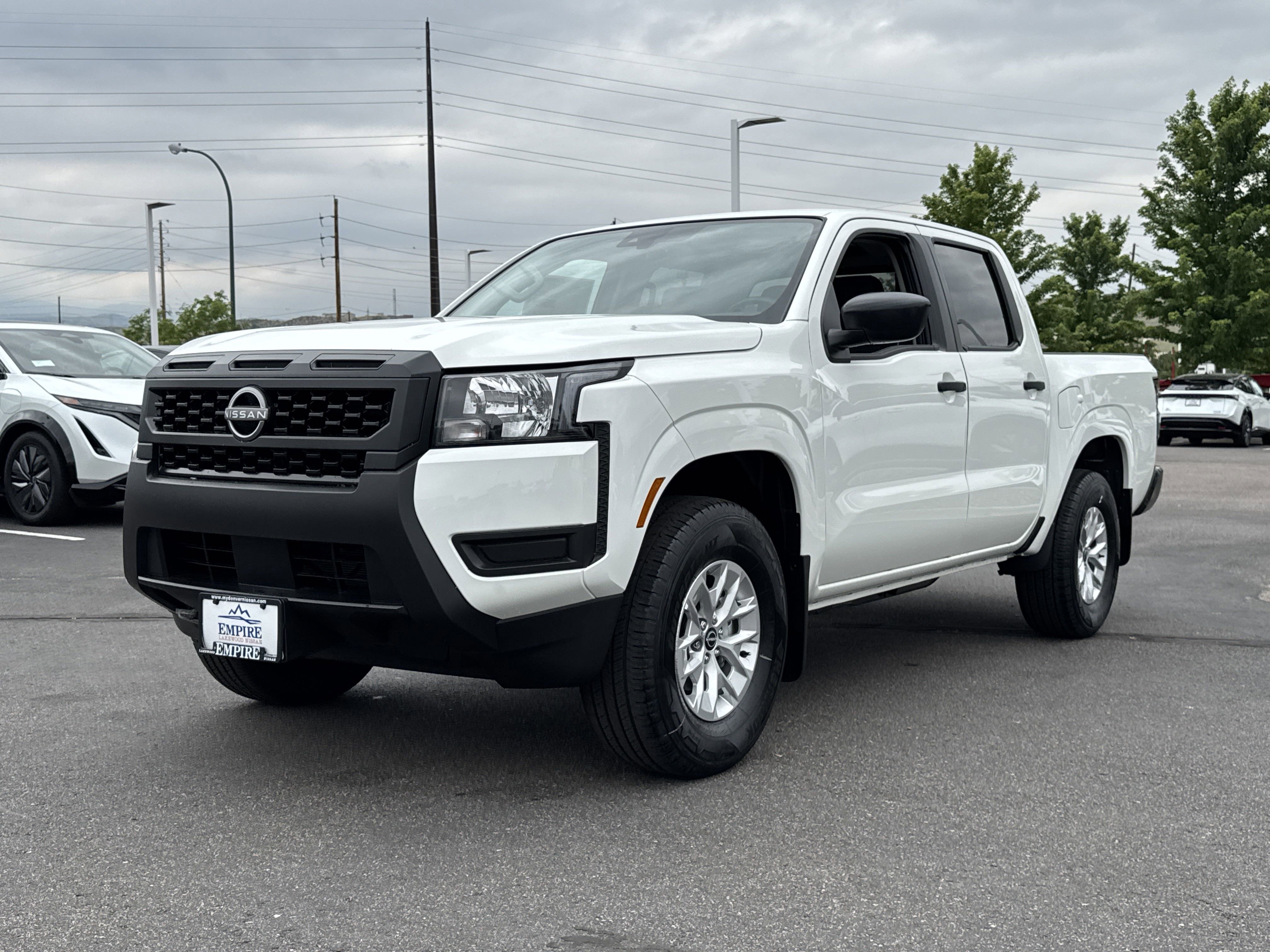 2025 Nissan Frontier S photo 3