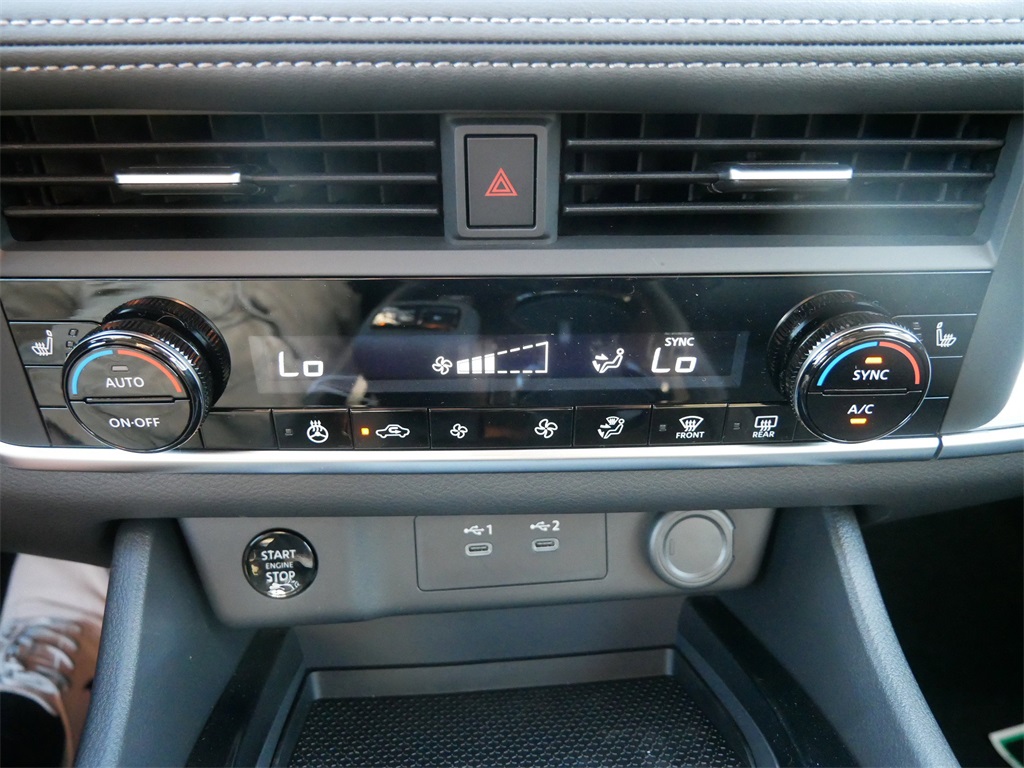 2026 Nissan Rogue SV AWD photo 19