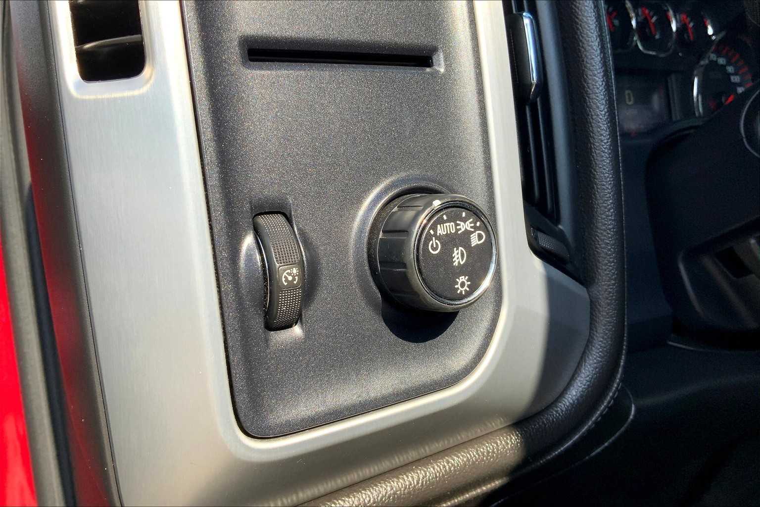 2015 Gmc Sierra 1500 SLE photo 31