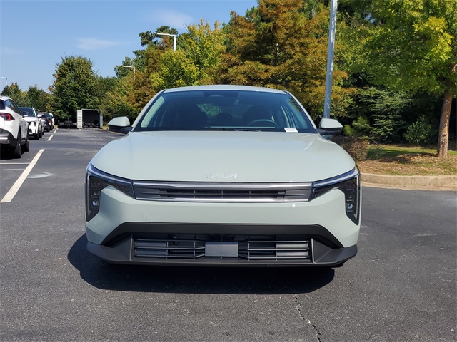 2025 Kia K4 LXS photo 2