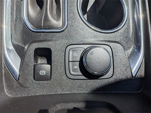 2022 Chevrolet Traverse 1LT photo 16