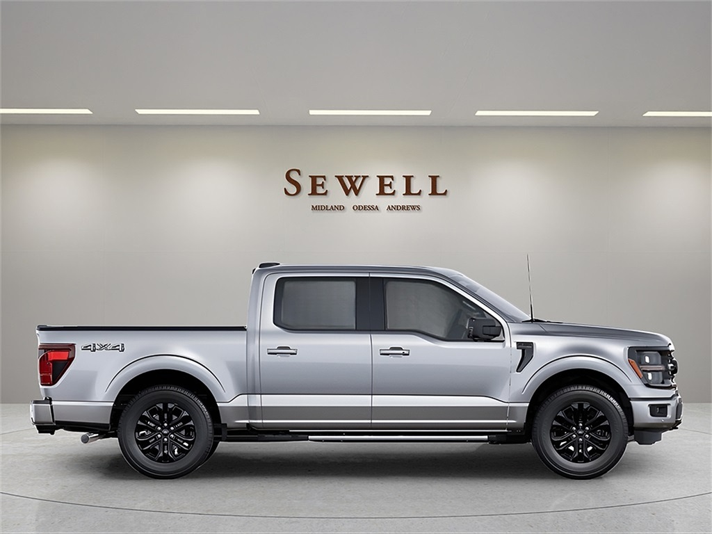 2025 Ford F-150 XLT photo 4