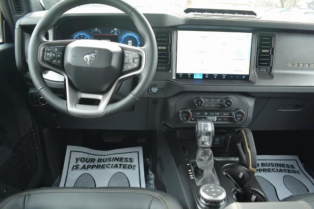 2025 Ford Bronco Badlands photo 3