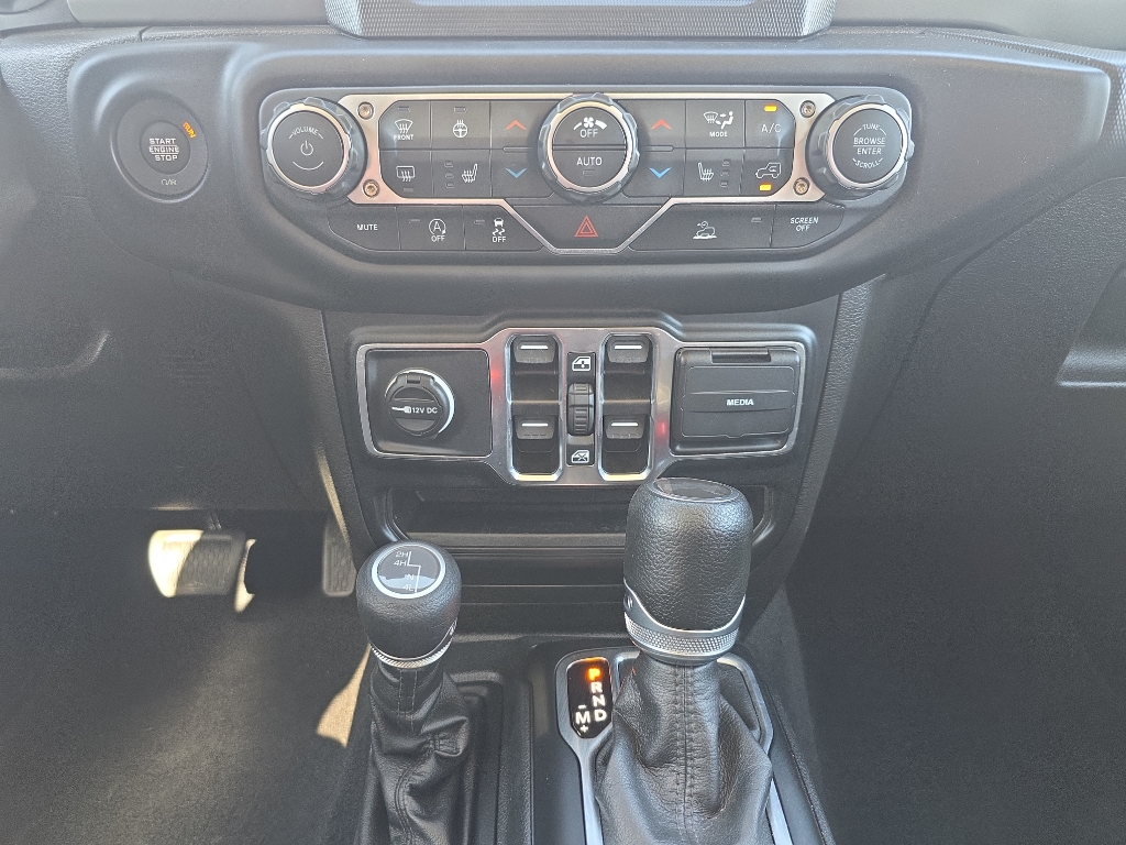 2023 Jeep Wrangler High Tide photo 12