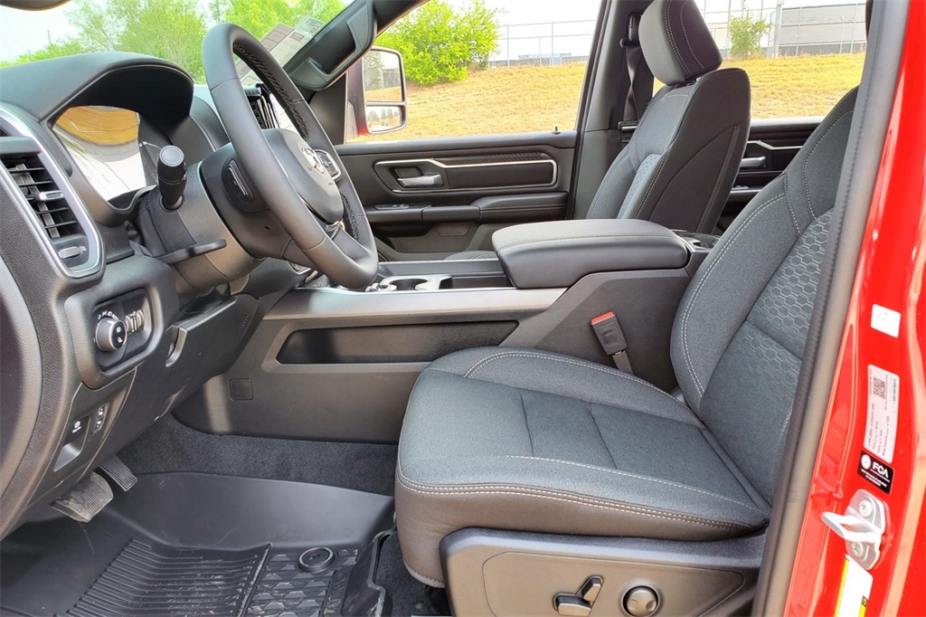 2025 Ram 1500 Big Horn Lone Star photo 6
