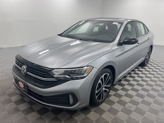 2024 Volkswagen Jetta 1.5T Sport photo 2