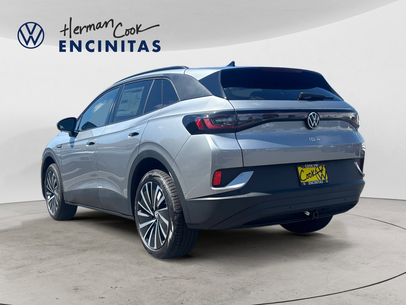 2025 Volkswagen ID.4 Pro photo 3