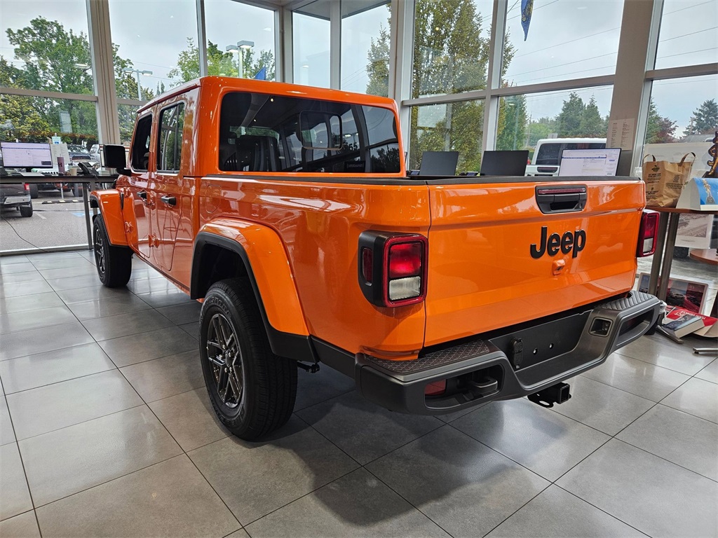 2025 Jeep Gladiator Sport S photo 5