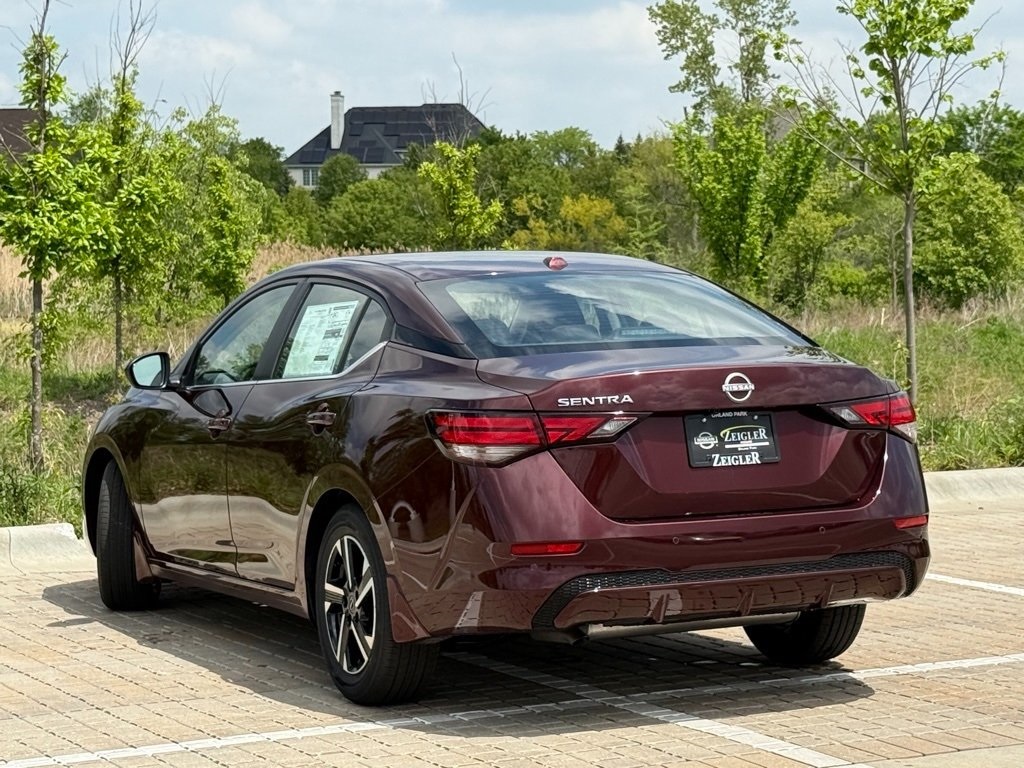 2025 Nissan Sentra SV photo 3
