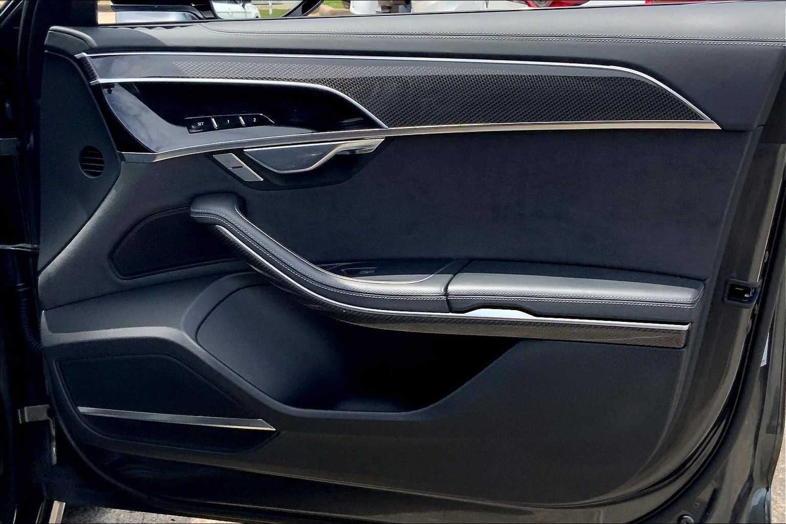 2022 Audi S8 4.0T Quattro photo 19