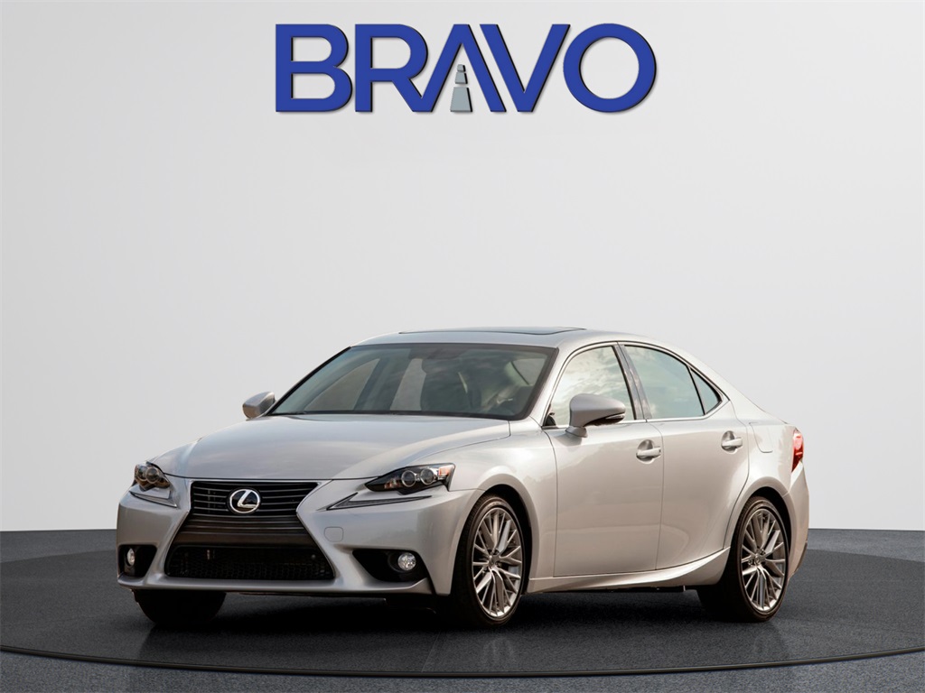2015 Lexus IS Crafted Line's photo