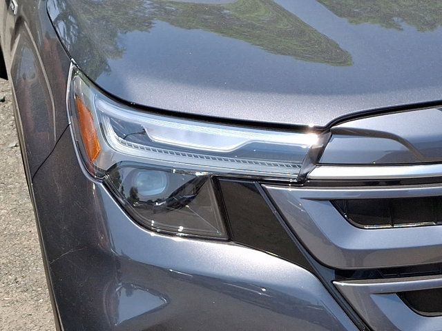 2025 Subaru Forester Limited photo 3