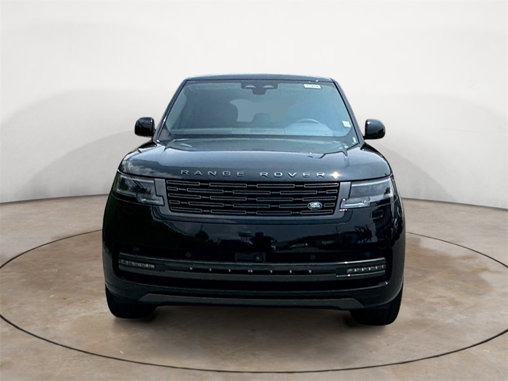 2025 Land Rover Range Rover SE photo 7