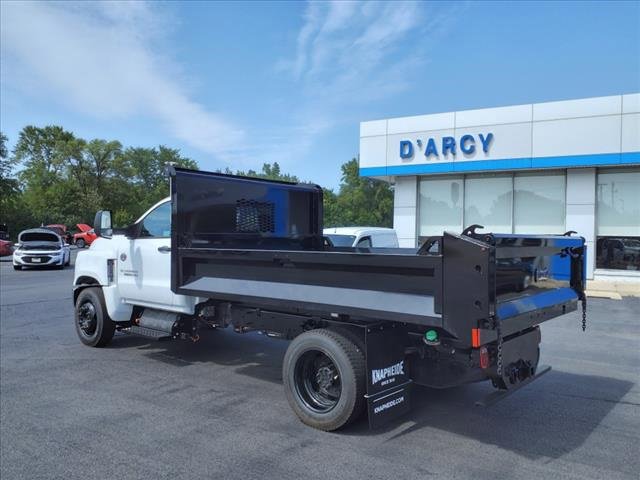 2024 Chevrolet Silverado 5500HD Work Truck photo 3