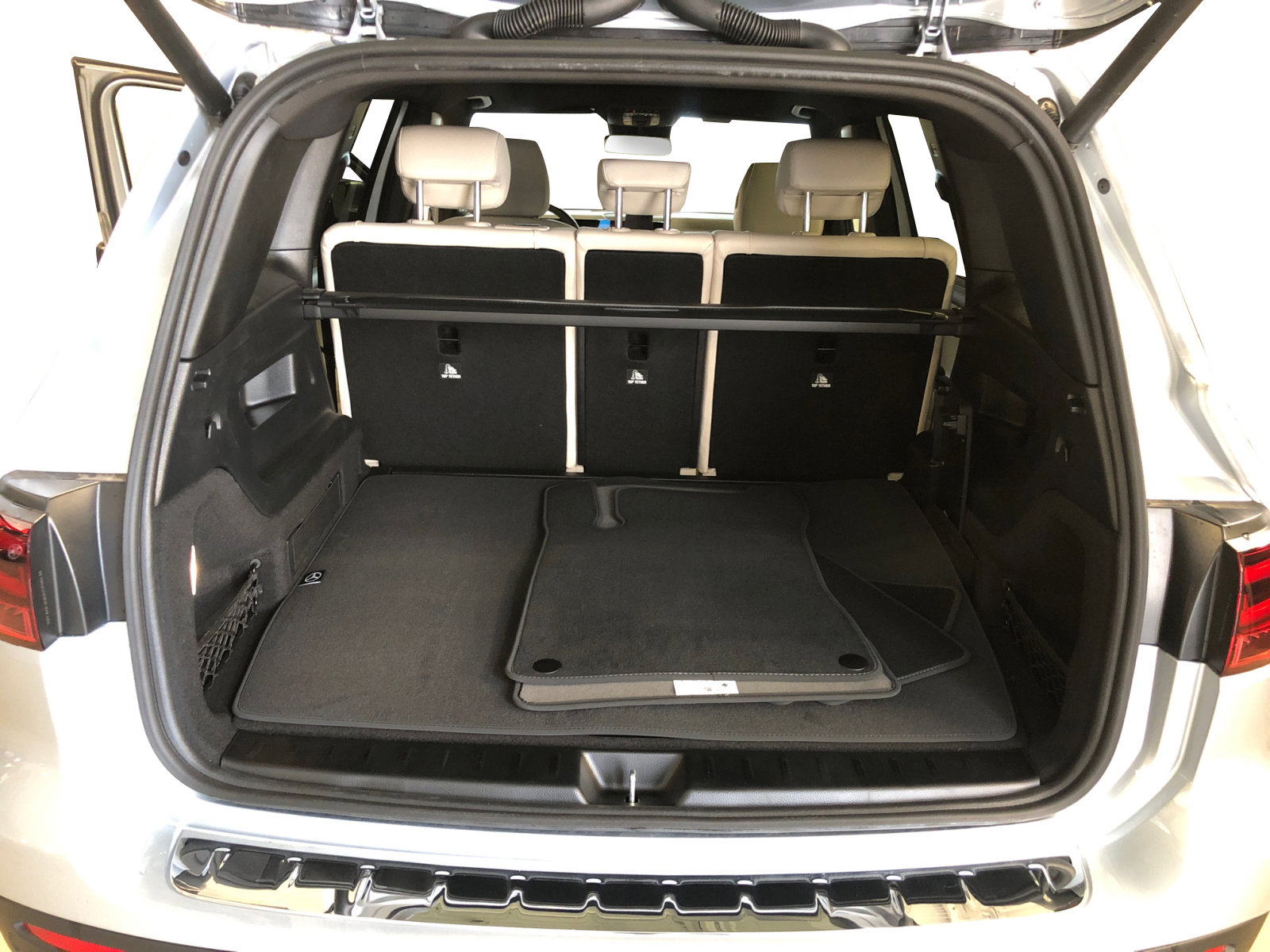 2025 Mercedes Benz GLB 250 4MATIC photo 16