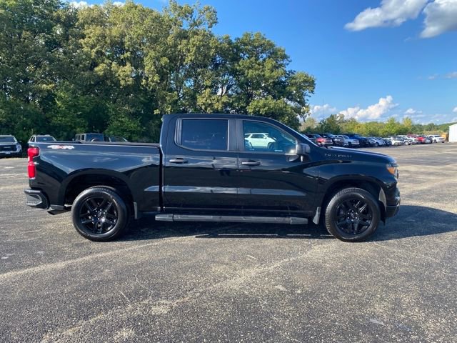 2023 Chevrolet Silverado 1500 Custom photo 3