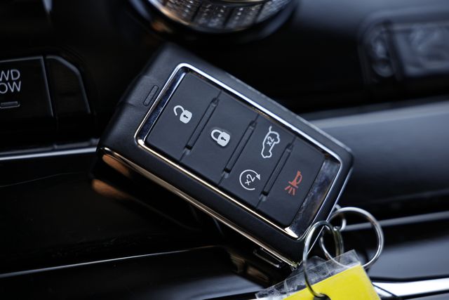 2022 Jeep Grand Cherokee Overland photo 36