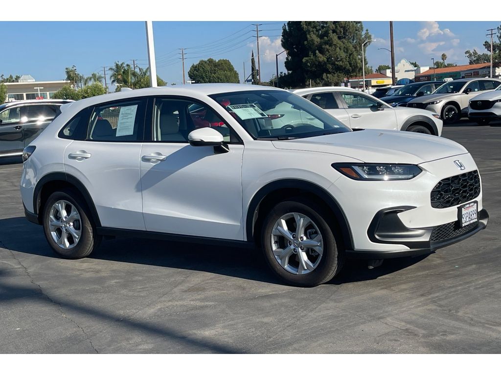2025 Honda HR-V LX photo 8