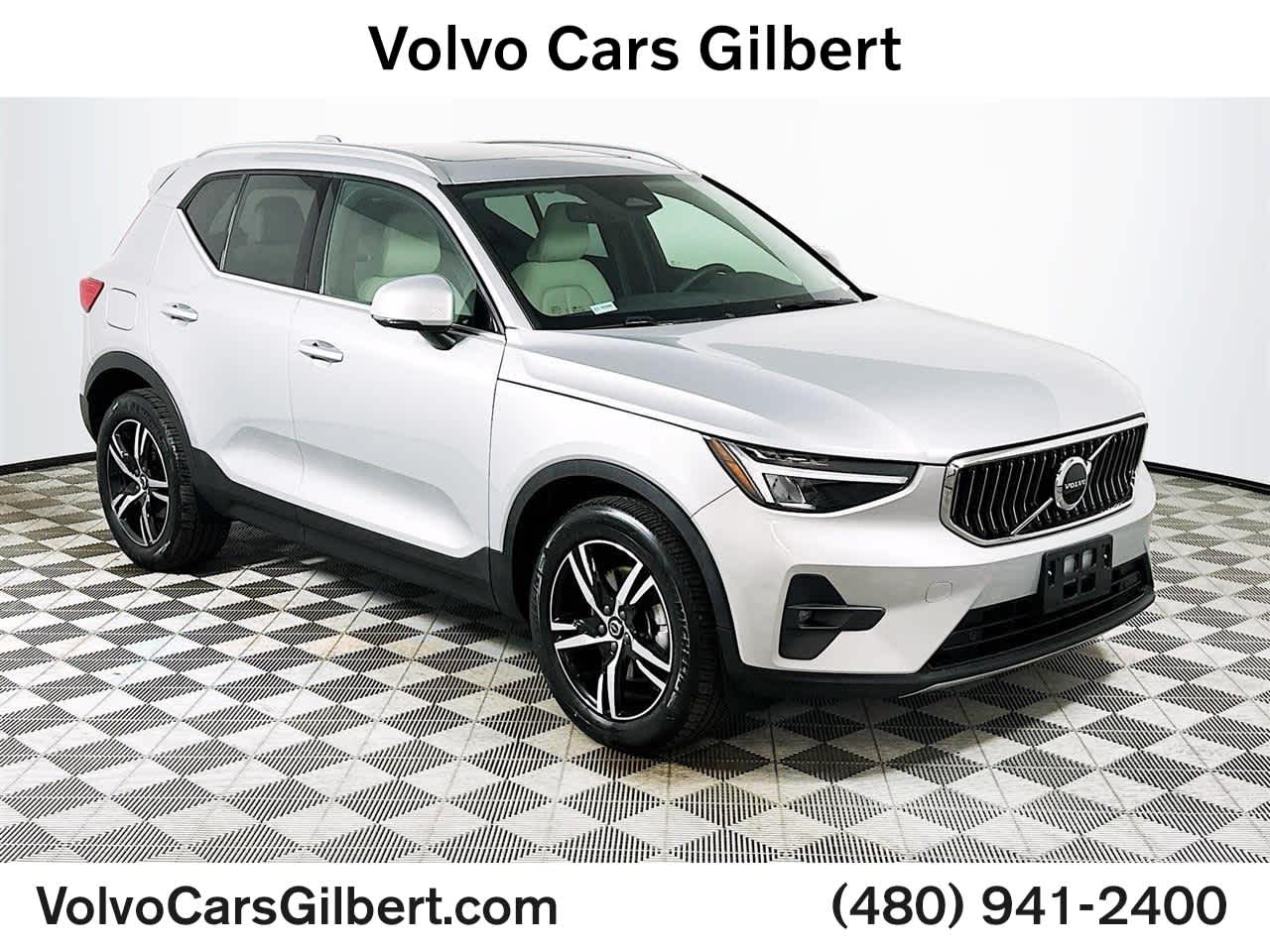 2023 Volvo XC40 Plus's photo