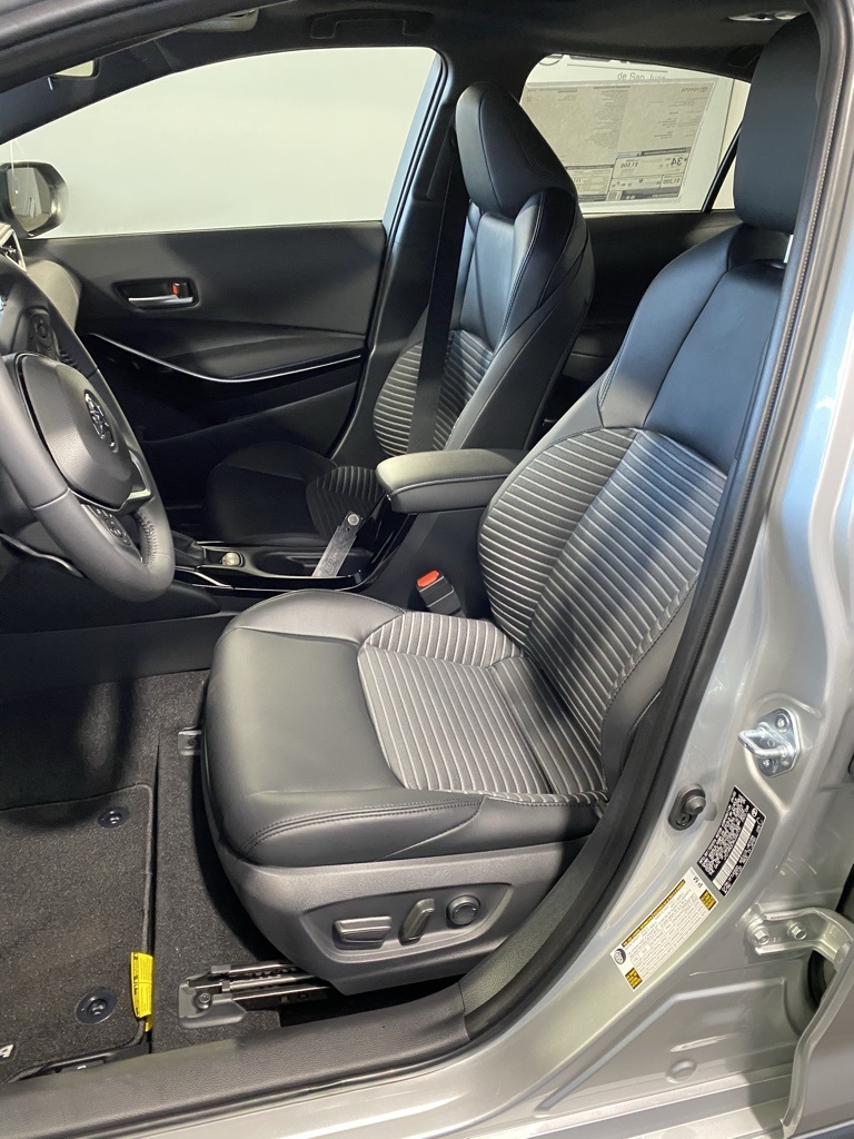 2025 Toyota Corolla XSE photo 28
