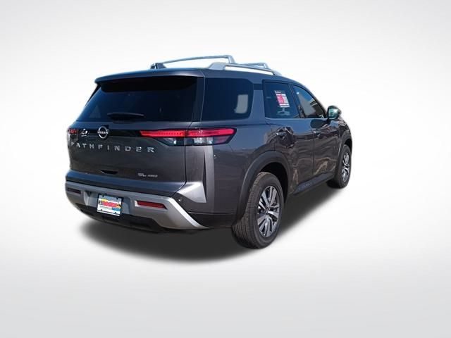 2023 Nissan Pathfinder SL photo 3