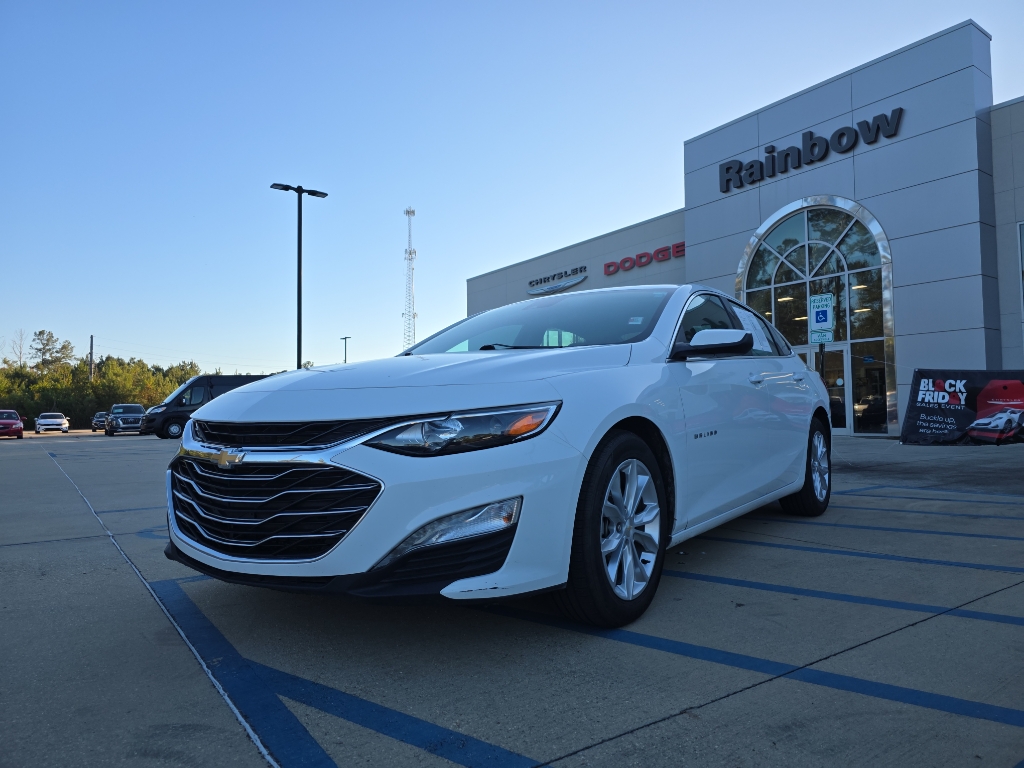 2023 Chevrolet Malibu 1LT photo 3