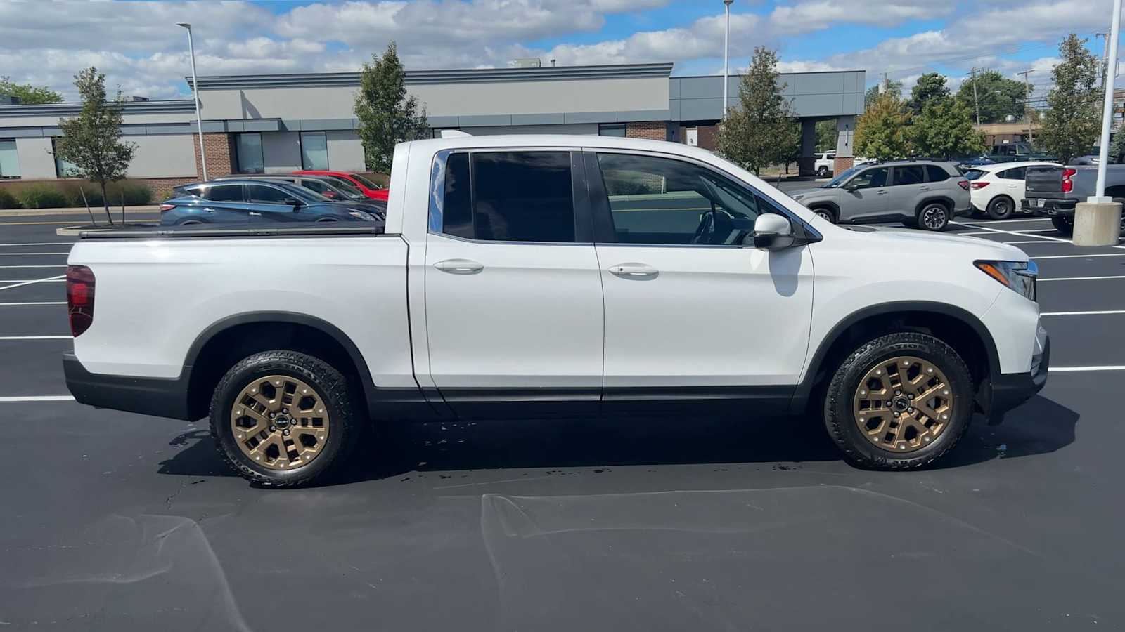 2023 Honda Ridgeline RTL photo 8