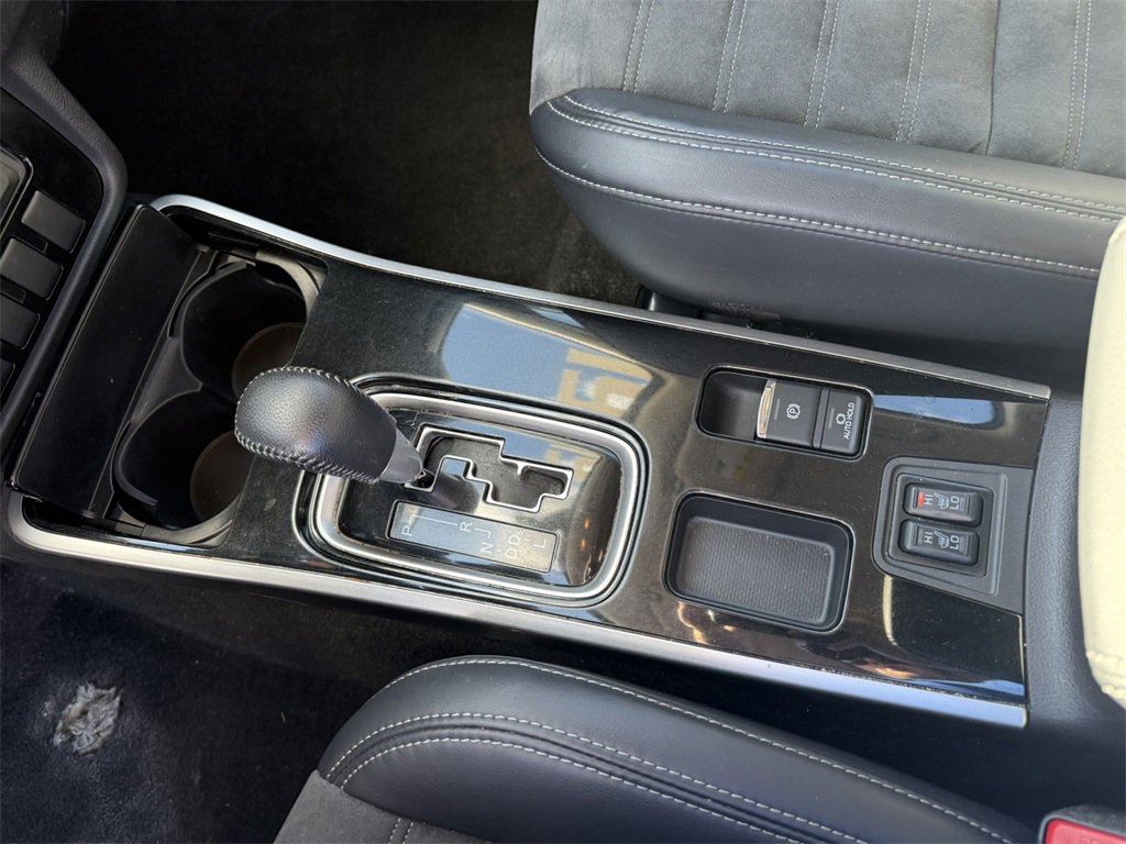 2019 MITSUBISHI OUTLANDER - Image 23