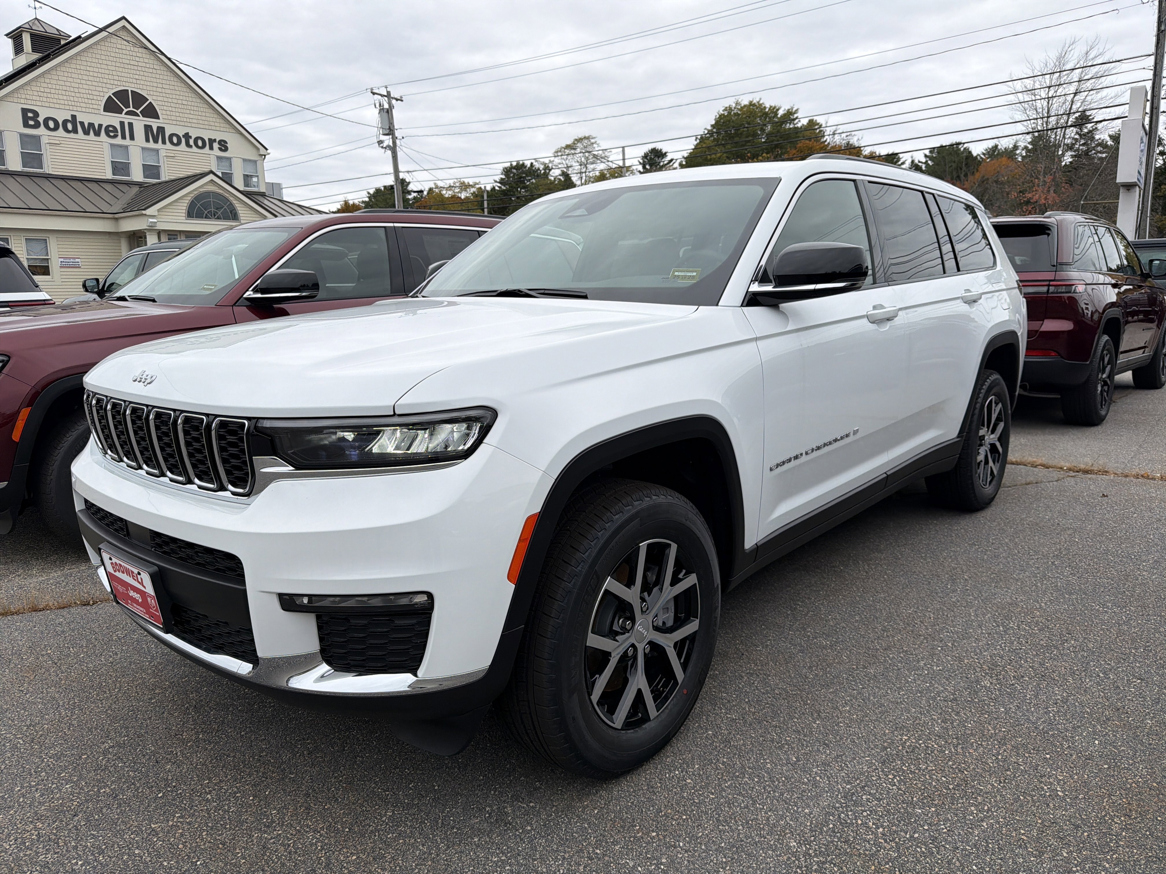 2025 Jeep Grand Cherokee L Limited's photo