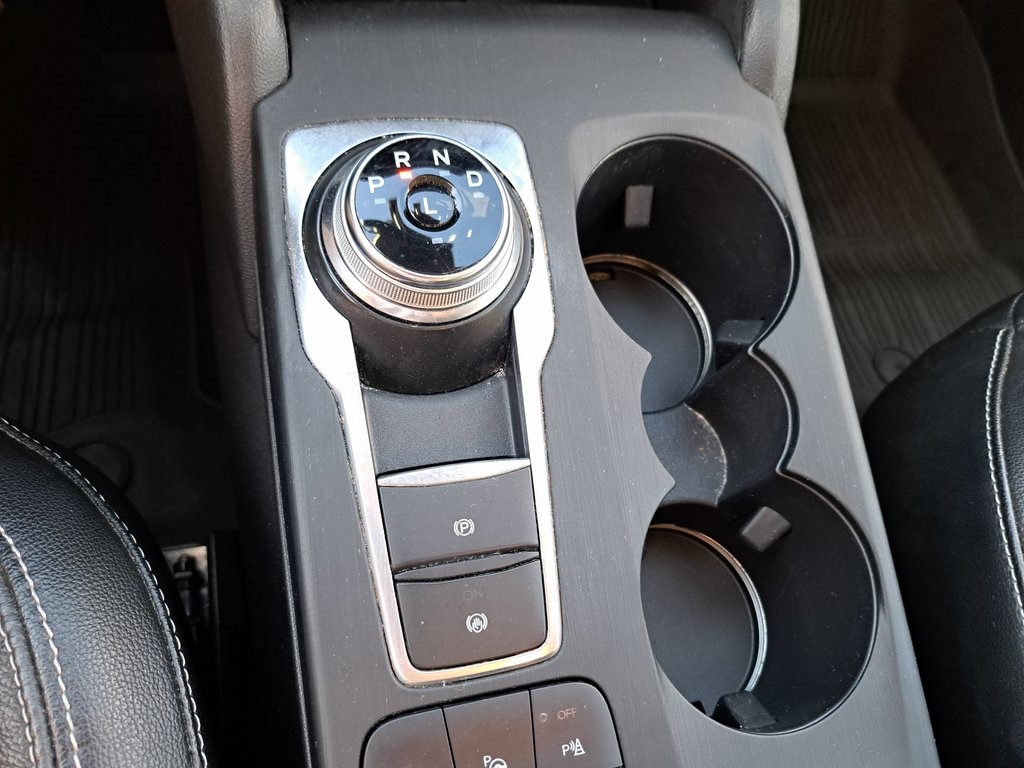 2020 Ford Escape Titanium Hybrid photo 18