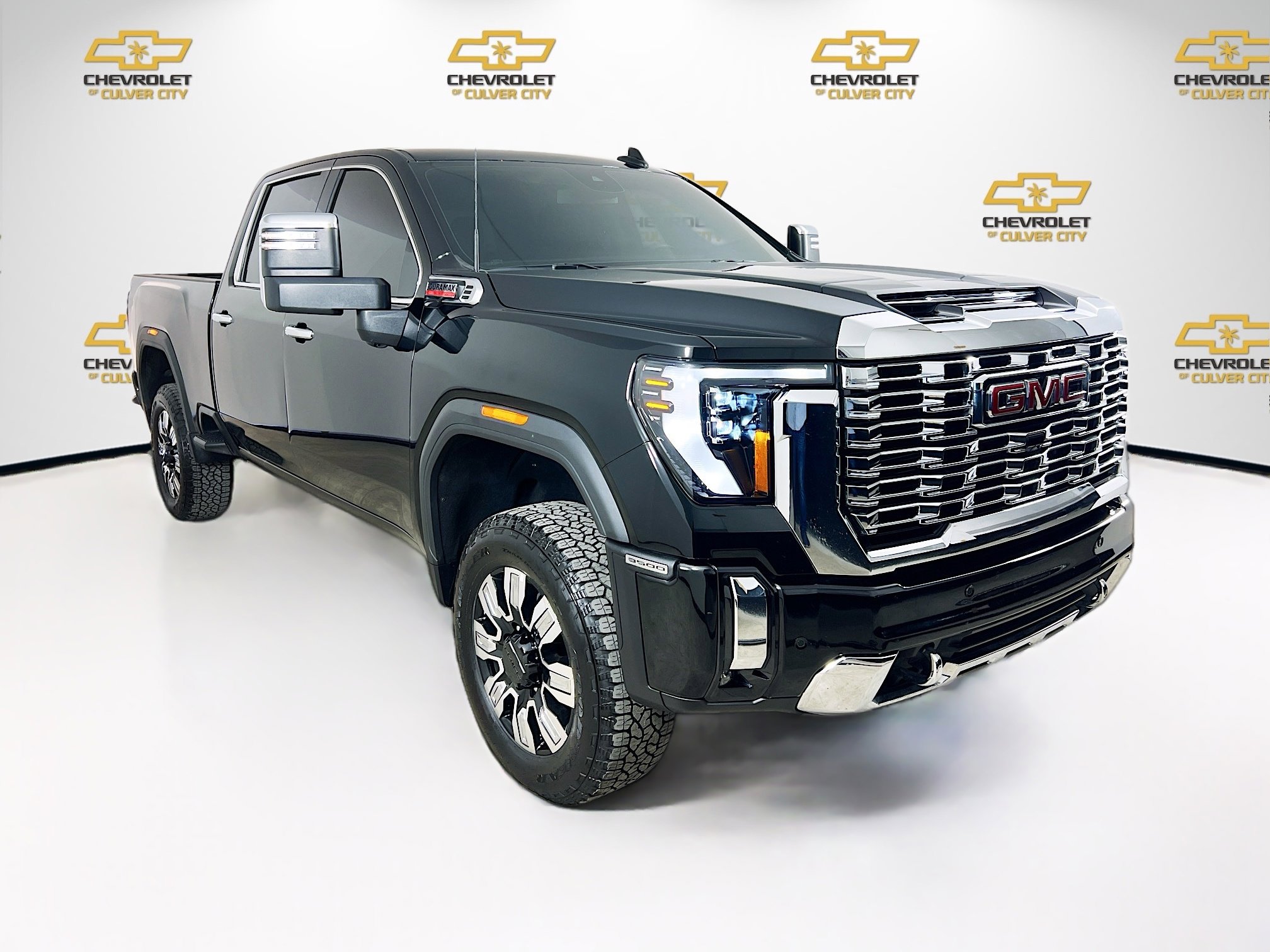 2025 GMC Sierra 3500HD Denali's photo