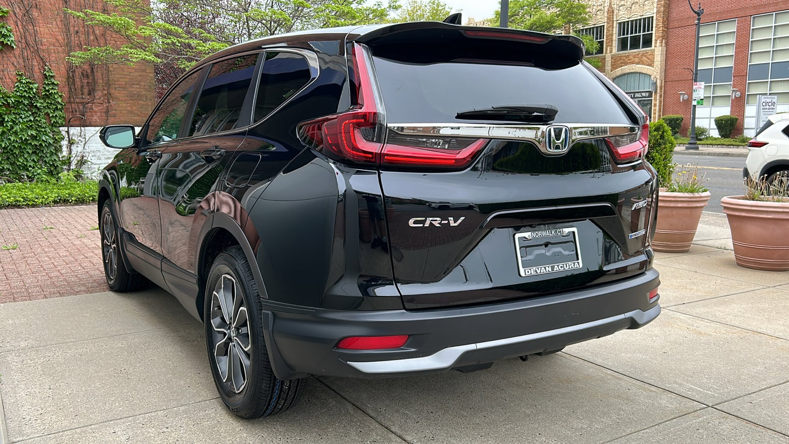 Image 4 of Honda CR-V Hybrid EX-L AWD 4D Sport Utility