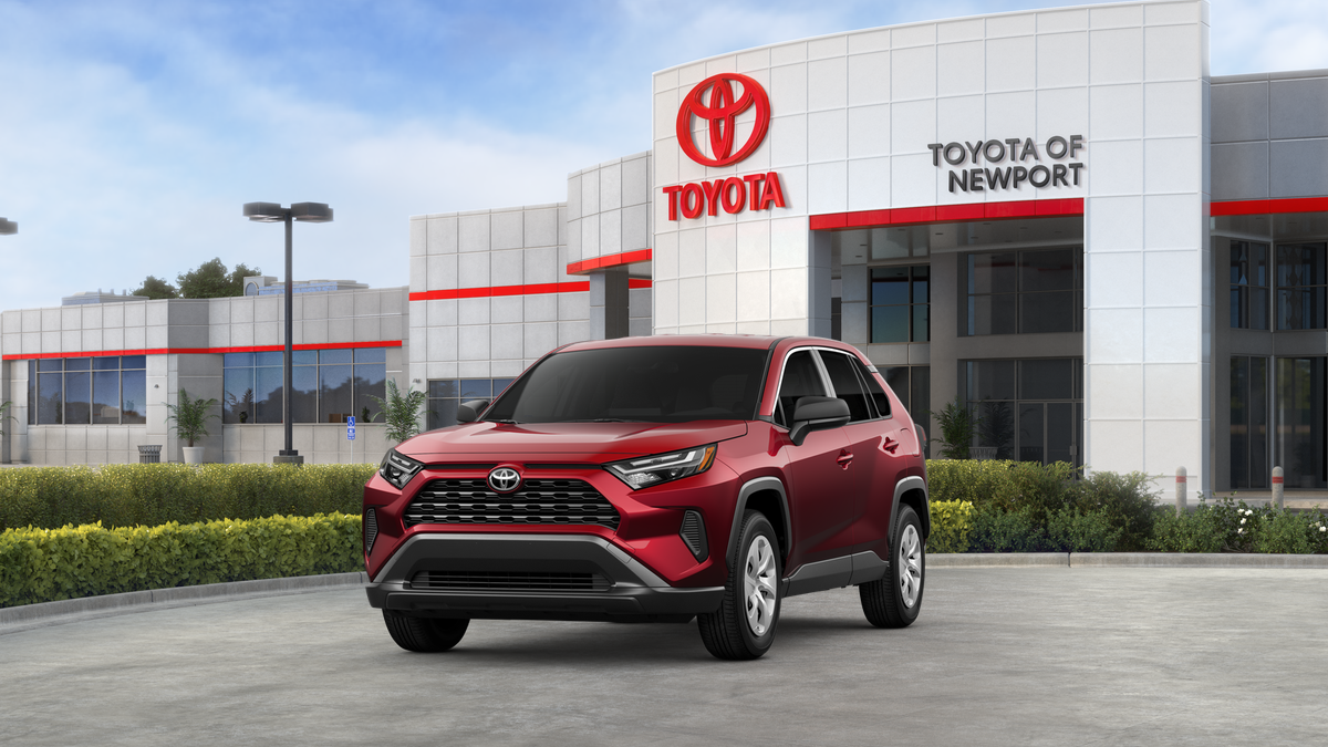2025 Toyota RAV4 LE's photo