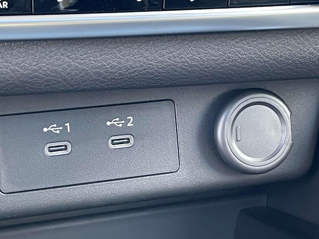 2026 Nissan Rogue SV photo 26