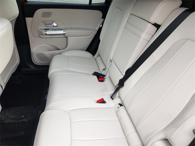 2026 Mercedes Benz GLB 250 4MATIC photo 10