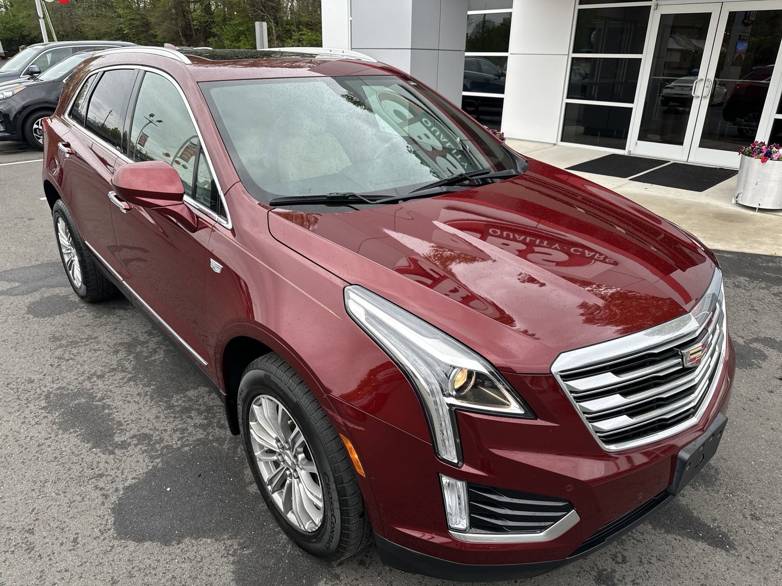 PreOwned 2017 Cadillac XT5 Luxury FWD Sport Utility in Roxboro 102417
