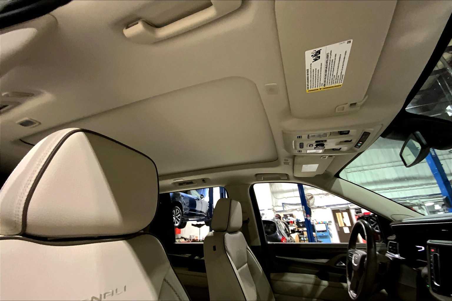 2022 Gmc Yukon Denali photo 13