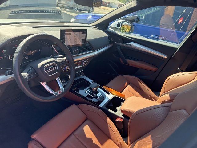 2025 Audi Q5 45 S line Premium Plus photo 5
