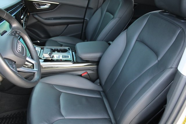 2023 Audi Q7 55 Premium Plus photo 19
