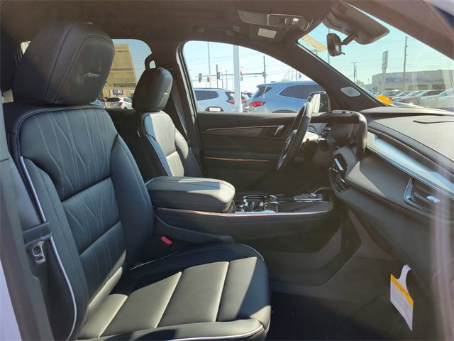 2026 Buick Enclave Avenir photo 16